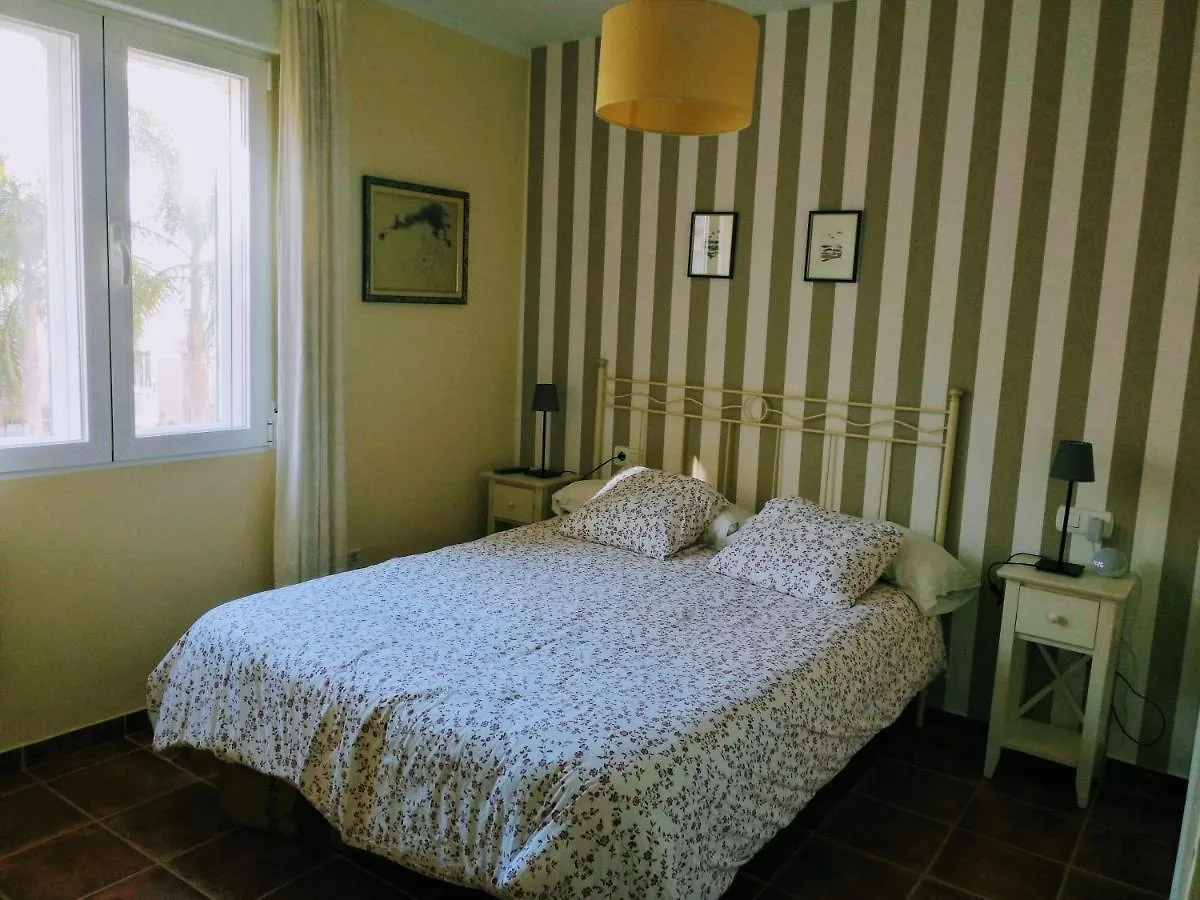 Almuñécar At The Center & Very Close To The Paseo Beach, With Double Garage, Renovated And Fully Equipped Apartment