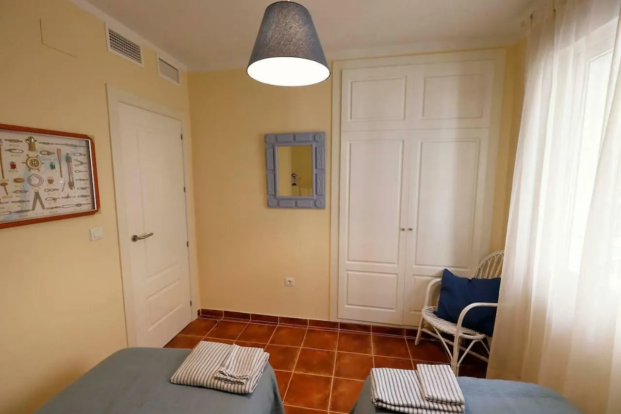 At The Center & Very Close To The Paseo Beach, With Double Garage, Renovated And Fully Equipped Apartment Almuñécar