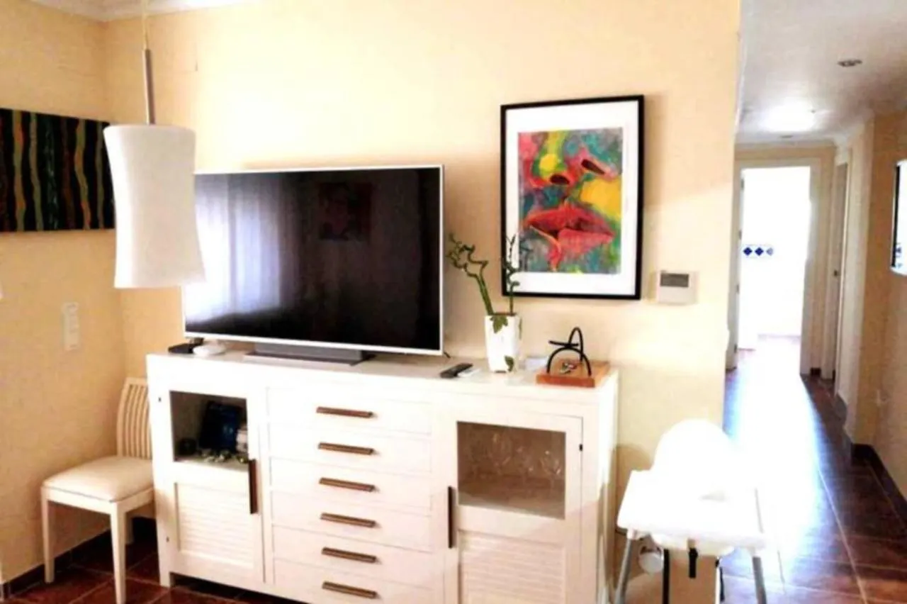 Center Paseo Beach Apartment: Renovated with Double Garage Almunecar Apartment